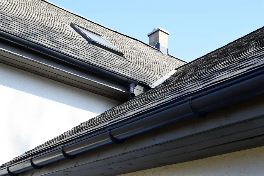 How Skylight Roofing Improves Home Energy Efficiency in Oyen, AB